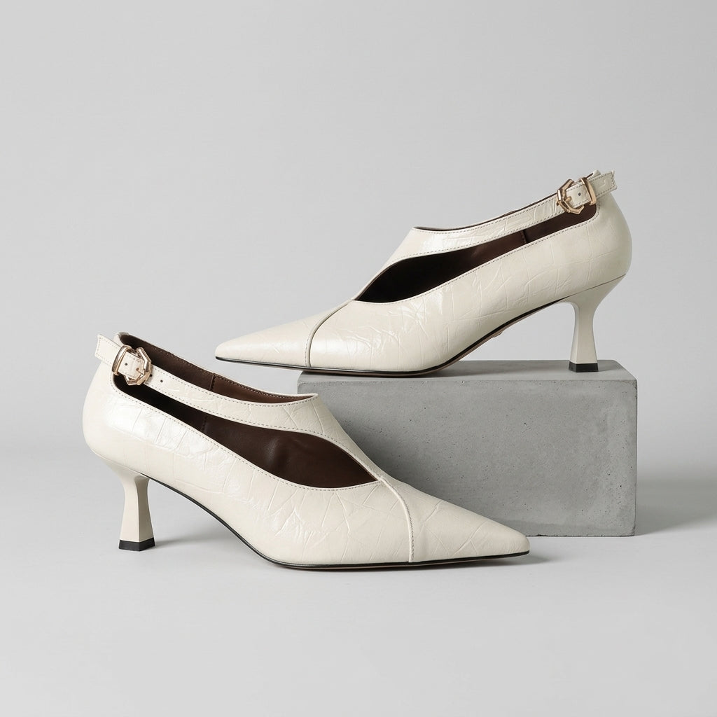 Avery Cut-Out Kitten Pump