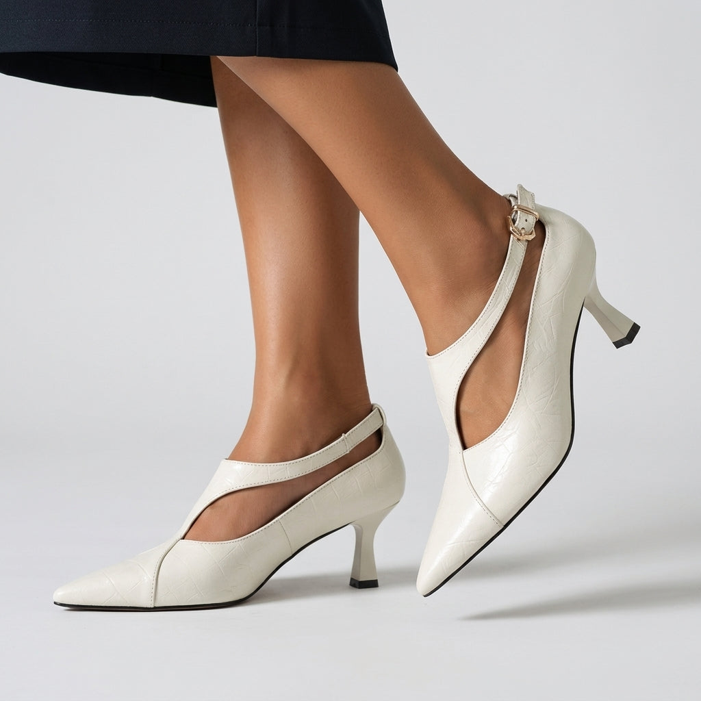 Avery Cut-Out Kitten Pump