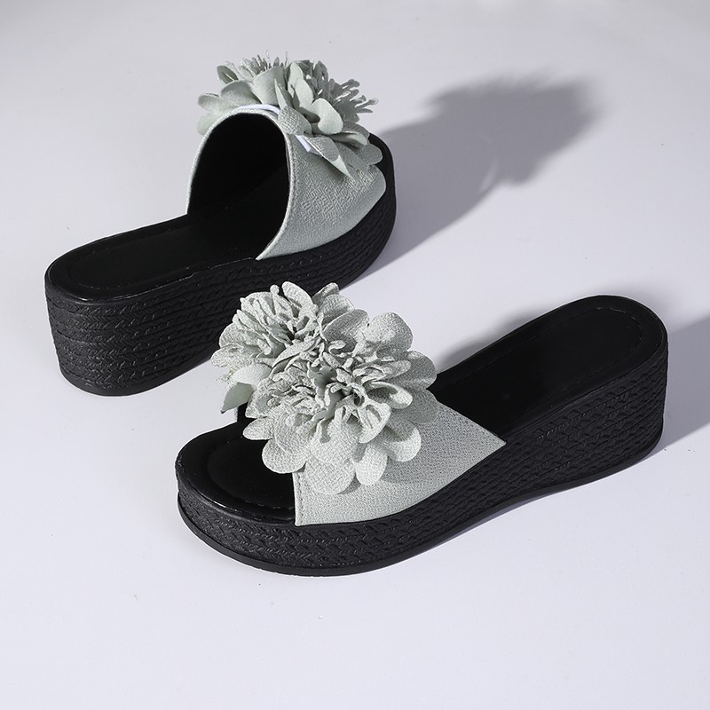 Penelope Platform Slide